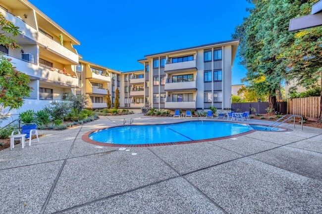 property at 1515 Floribunda Ave