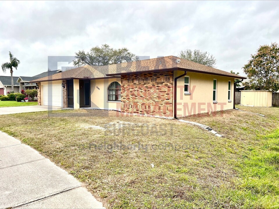 2385 Seward Dr in Sarasota, FL - Building Photo