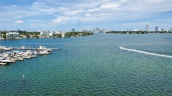 7545 E Treasure Dr in North Bay Village, FL - Building Photo