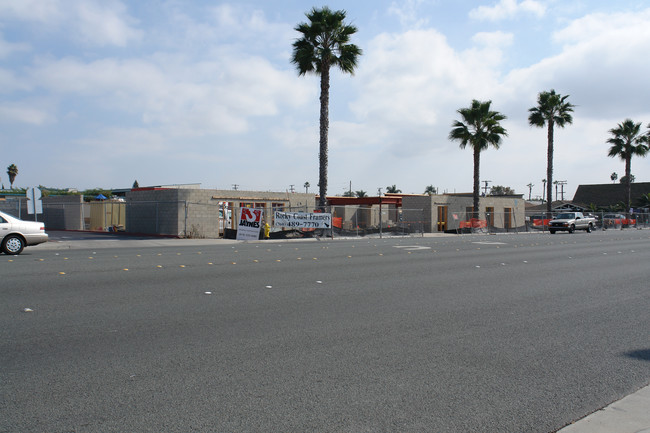 Seniors On Broadway in Chula Vista, CA - Building Photo - Building Photo