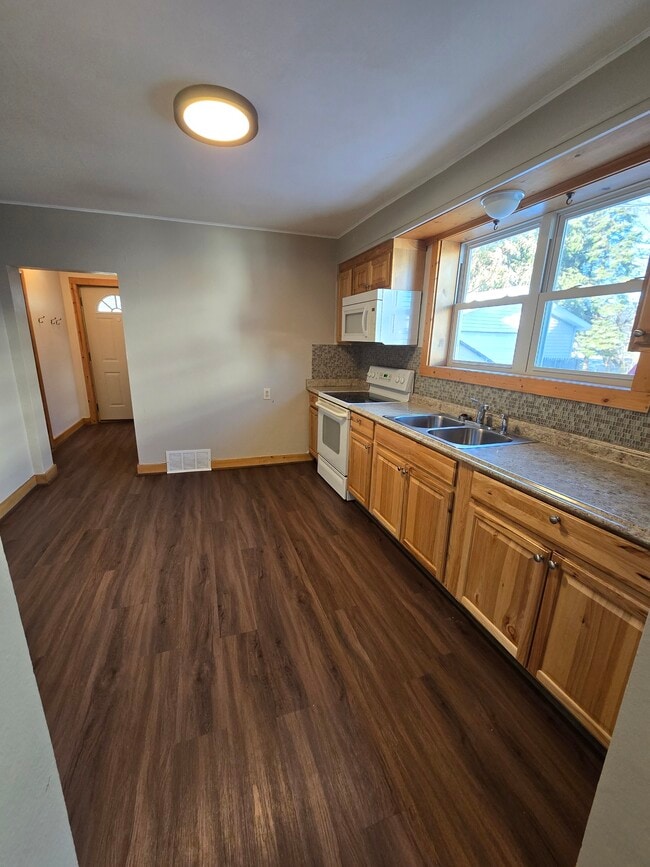 property at 720 Lockwood St