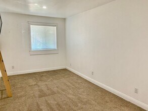 735 N Trigo Ln in Paso Robles, CA - Building Photo - Building Photo