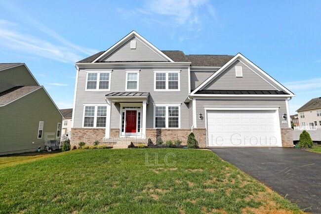 property at 204 Station Terrace W