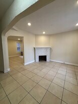 214 S 11th St in Newark, NJ - Building Photo