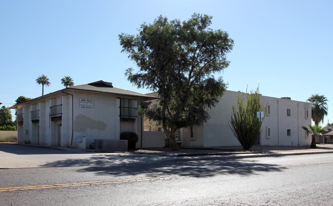 Oak Villas in Phoenix, AZ - Building Photo - Building Photo