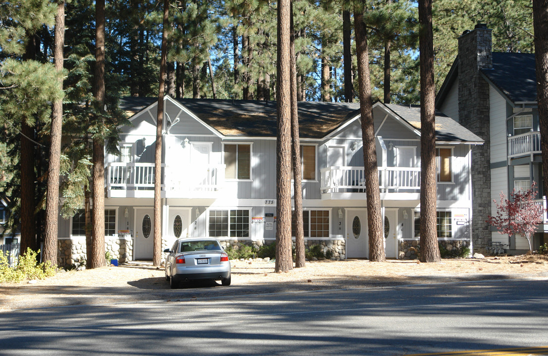 775 Summit Blvd in Big Bear City, CA - Building Photo