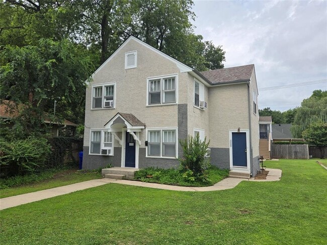 610 Chautauqua Ave