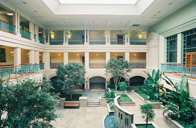 Landmark Apartments in Braintree, MA - Foto de edificio