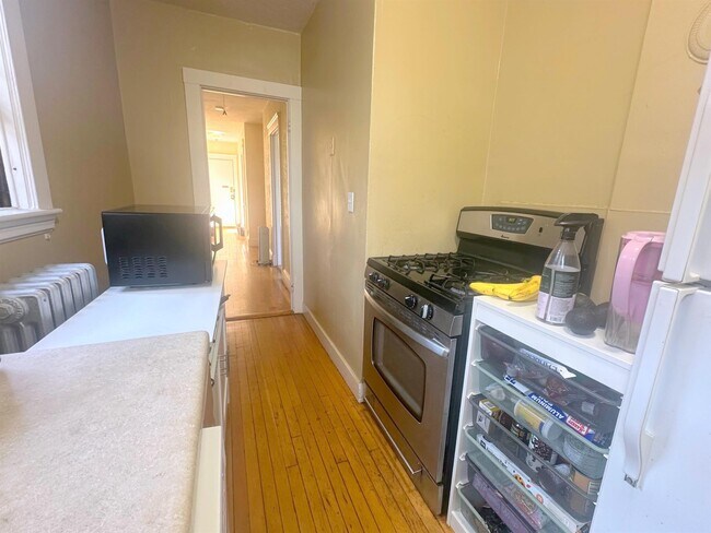 160 Norfolk St, Unit 3 in Cambridge, MA - Foto de edificio - Building Photo