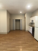 343 Chestnut St, Unit 1 in Pottstown, PA - Building Photo - Building Photo