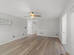 54 Lynn Ln in Selma, NC - Building Photo - Building Photo