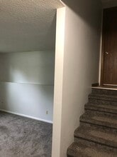 1004 Terrace Dr in Onalaska, WI - Foto de edificio - Building Photo