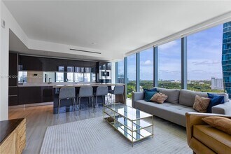 1451 Brickell Ave, Unit 1906 in Miami, FL - Building Photo - Building Photo