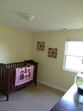 211 Sandlewood Dr in Durham, NC - Building Photo - Building Photo