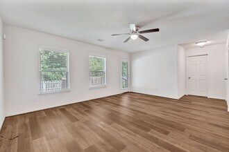 184 Red Clover in Livingston, TX - Building Photo - Building Photo