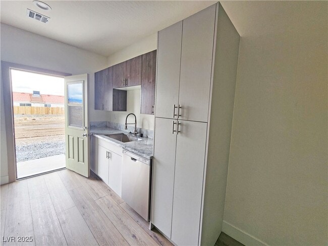 property at 1340 E Arrowhead St