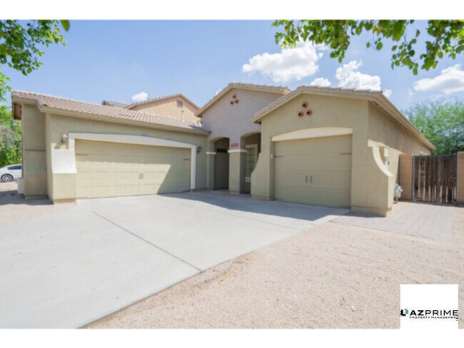 property at 1317 W Park St