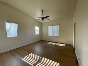 21256 Vidal Ct in Apple Valley, CA - Building Photo - Building Photo