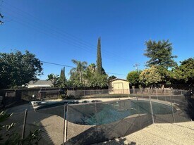 3437 W Tulare Ave in Visalia, CA - Building Photo