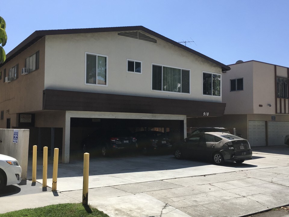 918 S Bedford St in Los Angeles, CA - Foto de edificio