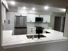 29621 Fernhill Dr in Farmington Hills, MI - Building Photo - Building Photo