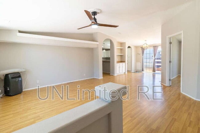 1679 W Stephen Dr in Flagstaff, AZ - Building Photo - Building Photo
