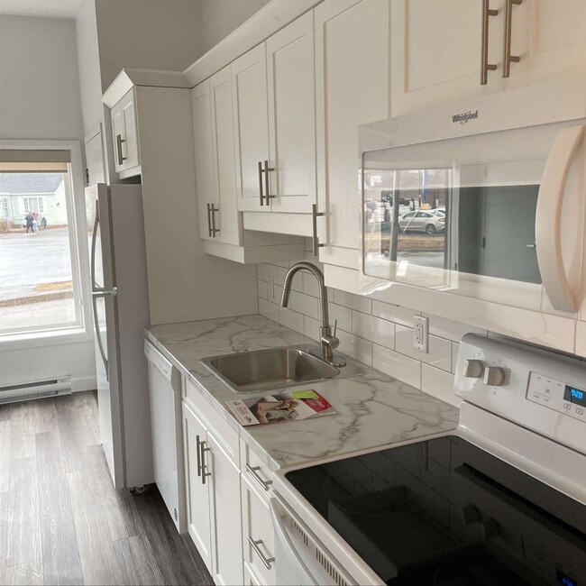 property at 86 Dufferin Ave