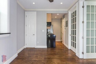 330 E 35th St in New York, NY - Building Photo - Building Photo
