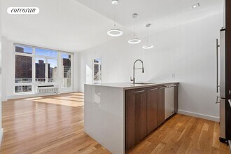 342 E 110th St in New York, NY - Building Photo - Building Photo