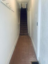 405 N Schanck Ave, Unit Up Stairs in Pen Argyl, PA - Building Photo - Building Photo