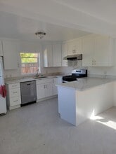 36840 Olive St in Newark, CA - Building Photo - Building Photo