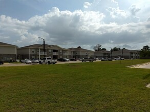 Citrus Cove Apartments in Bridge City, TX - Building Photo - Building Photo