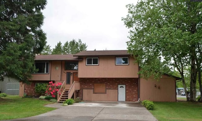 property at 3547 Willowwood Ave