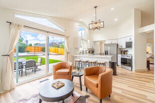 1059 Chesterfield Ct in Reno, NV - Building Photo