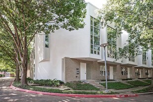 3372 Miro Pl in Dallas, TX - Building Photo