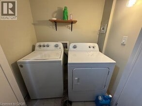 534 Fairway Rd in Woodstock, ON - Building Photo - Building Photo