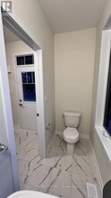 30 Daisy Ln in Thorold, ON - Building Photo - Building Photo