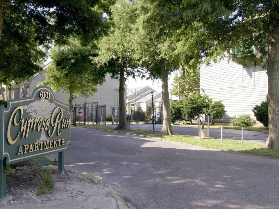 Cypress Run Apartments in New Orleans, LA - Foto de edificio