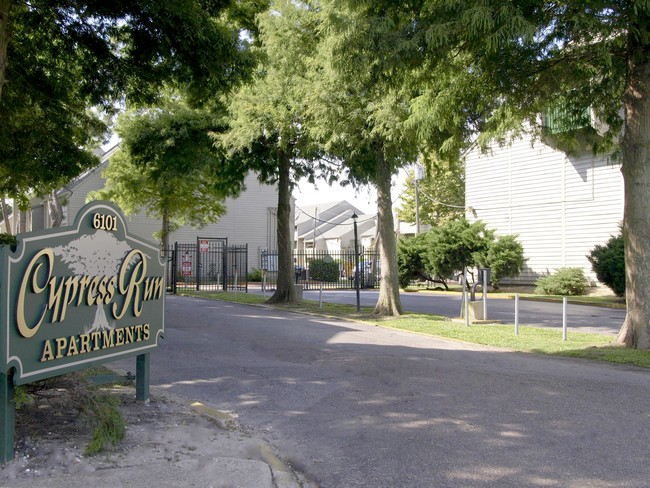 Cypress Run Apartments in New Orleans, LA - Foto de edificio - Building Photo