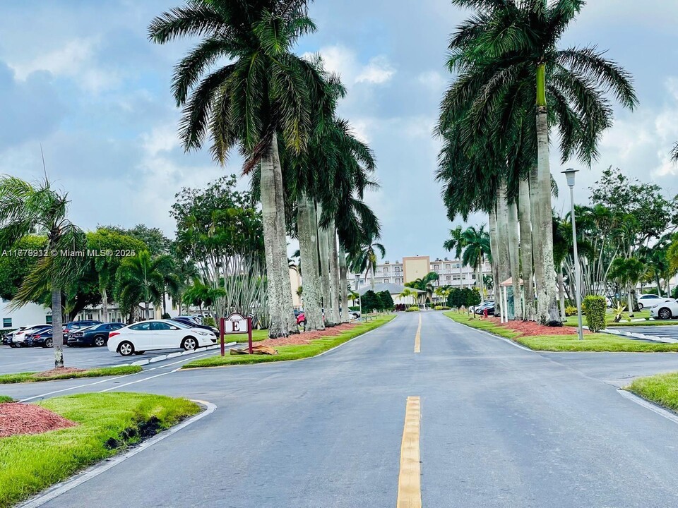 4069 Cornwall D in Boca Raton, FL - Building Photo