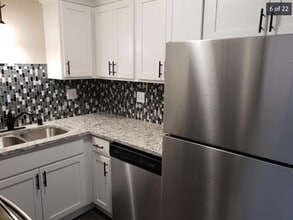 6875 Kathleen Ct in Franklin, WI - Building Photo - Building Photo