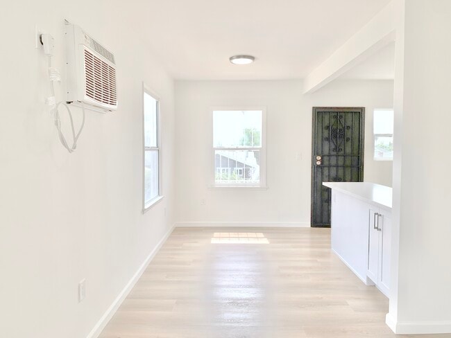 2022 W 35th St, Unit 2022 1.5 in Los Angeles, CA - Foto de edificio - Building Photo