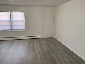 311 4th Ter, Unit A in Smithville, MO - Building Photo - Building Photo