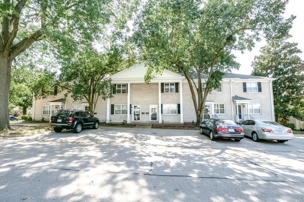 9008 N Swan Cir in Brentwood, MO - Building Photo