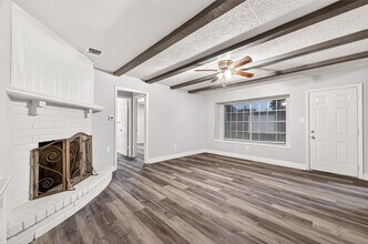 11411 Hornbrook Dr in Houston, TX - Building Photo - Building Photo