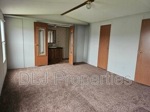 616 Ruby Maes Way in Strawberry Plains, TN - Building Photo - Building Photo