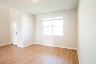 1612 Fairhaven Gtwy in Georgetown, TX - Building Photo - Building Photo