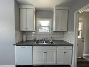 317 S D St in Lompoc, CA - Building Photo - Building Photo