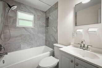 11057 Bluehill Dr in Jacksonville, FL - Building Photo - Building Photo