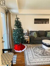 2492 Post Rd in Oakville, ON - Building Photo - Building Photo